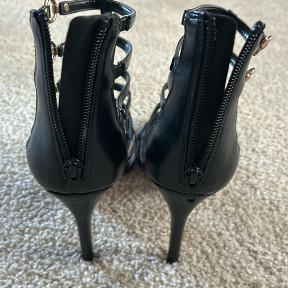 BCBGeneration caged sandal - Picture 6 of 12